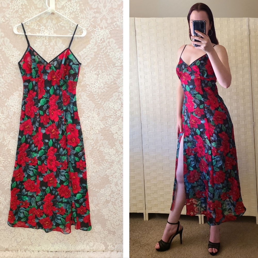 Vintage Gold Label Victoria's Secret 90s Black Red Floral Nightgown Victoria